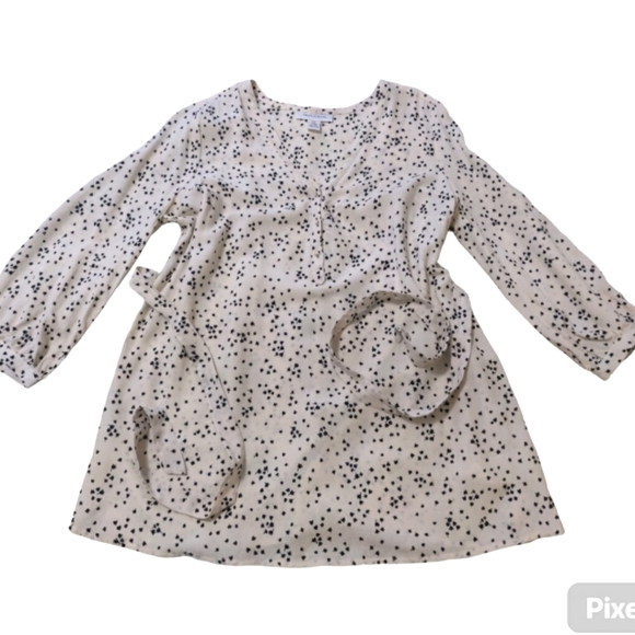 Motherhood Floral Blouse. - Picture 5 of 7